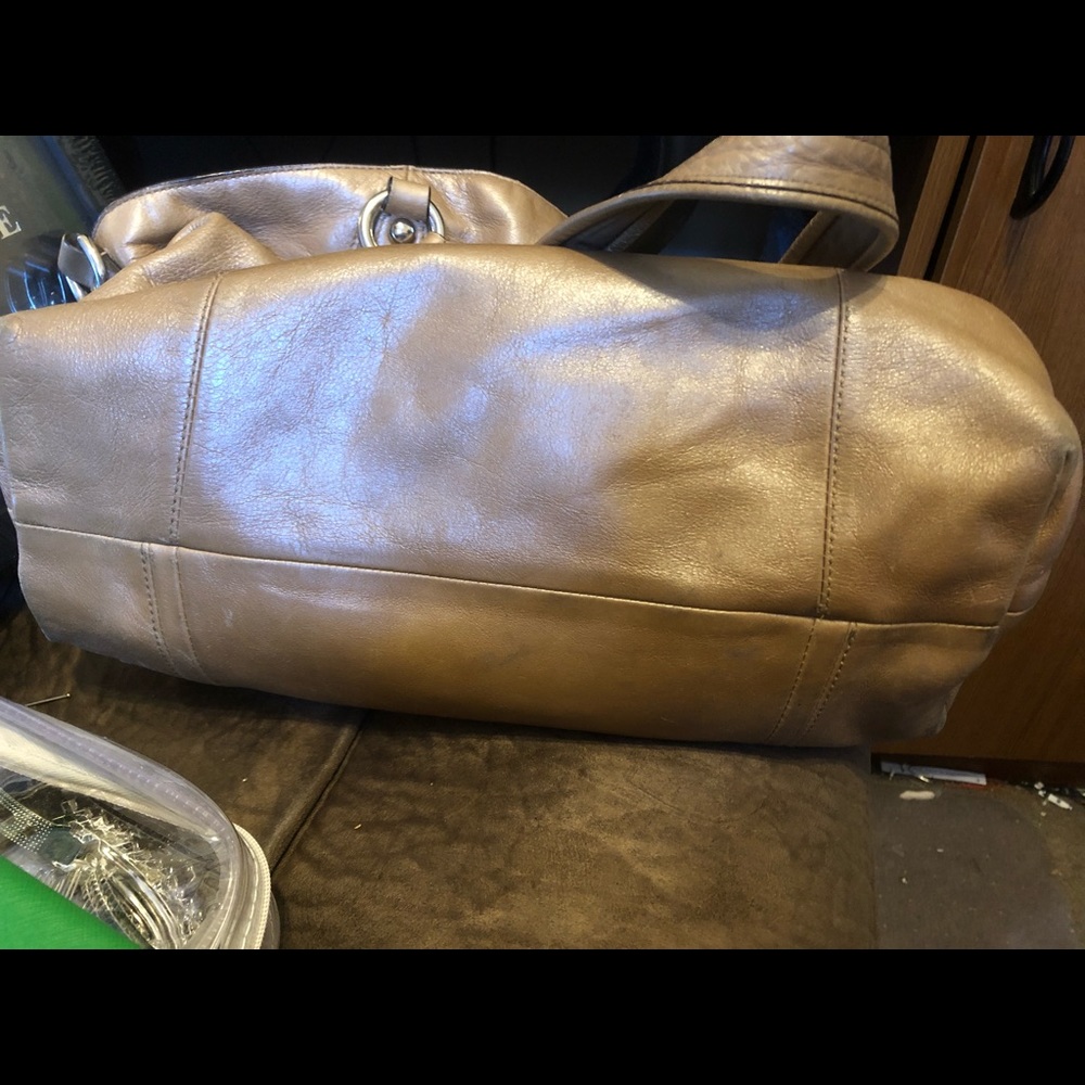 Coach Handbag - Picture 3 of 6